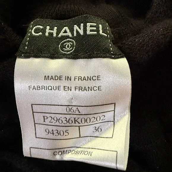 CHANEL Black Sleeveless Sweater